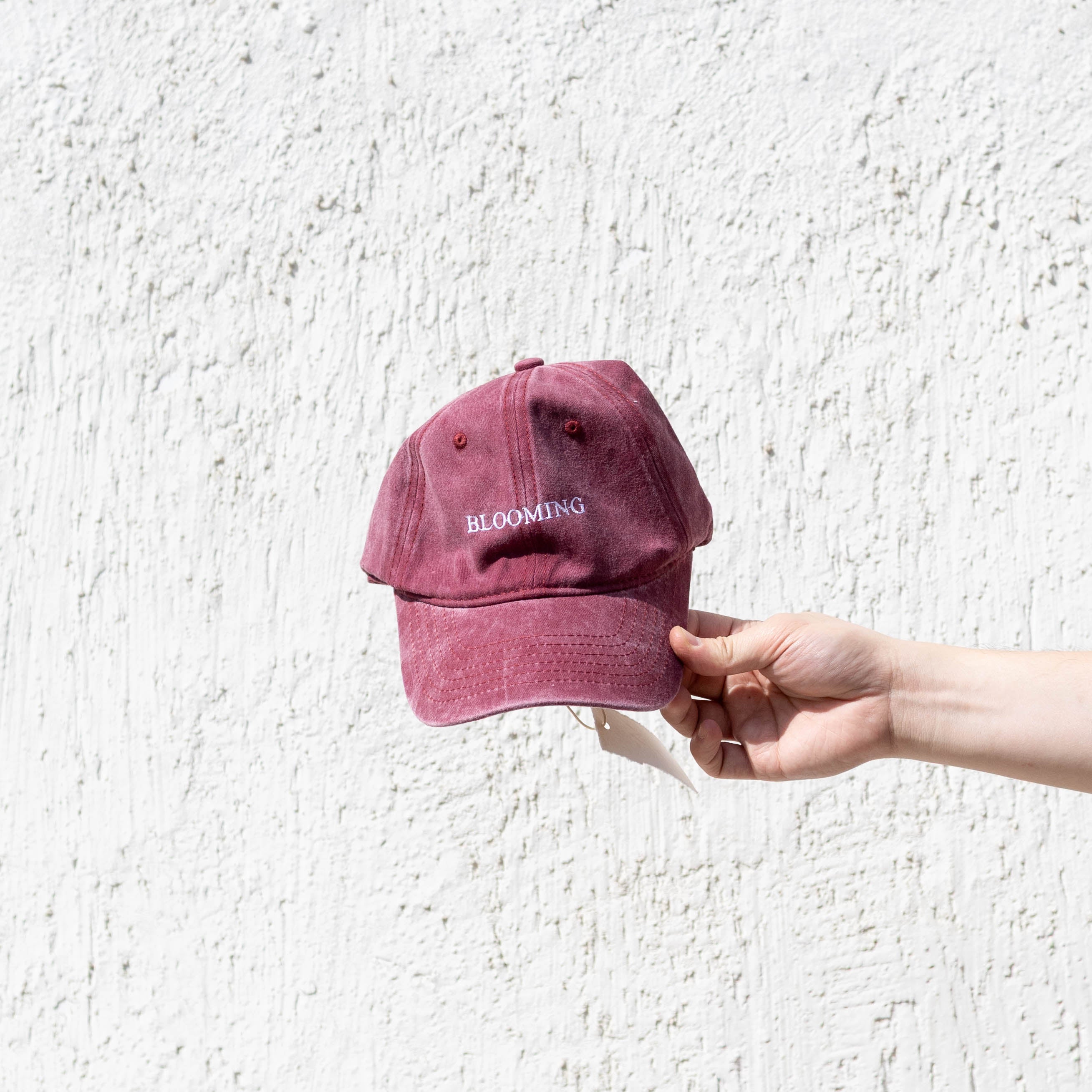 Caps